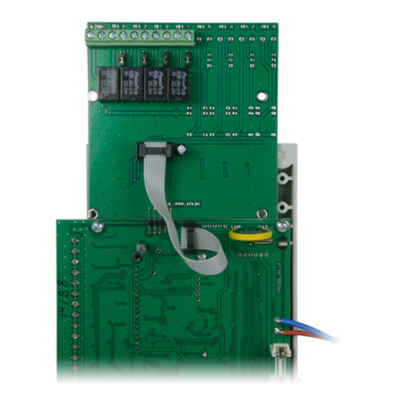 DMT-M9000R-4 - Módulo de relé covecional DMTECH - 4 salidas de relé - Hasta 3A/125VAC o 3A/30VDC - Alimentado desde la central -