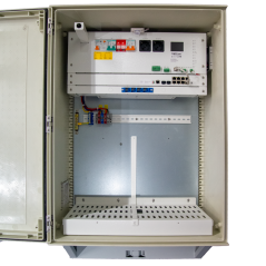 SF-BOX08220-BMS-IP55 - Box in poliestere per lampioni a ricarica rapida - Differenziale, MCB e SPD - Dimensioni esterne 80x60x30