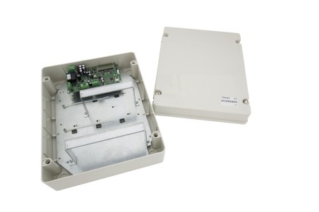 POWERBOX CARICA BATTERIA CON GESTIONE PANNELLI SOLARI - FULL SOLAR