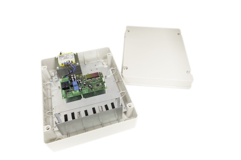 B71/PBX36/BOX - POWERBOX CARICA BATTERIA CON GESTIONE PANNELLI SOLARI - NETWORK VERS.36V